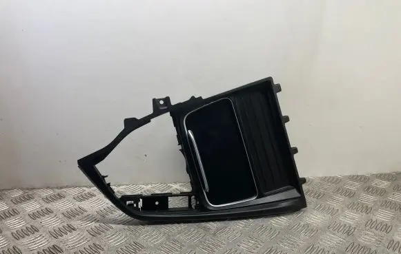 BMW 3 GT F34 Cup holder front 82939002 105495994C