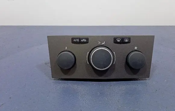Opel Zafira B Climate control unit 13245114