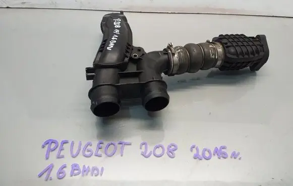 Peugeot 208 Intercooler hose/pipe