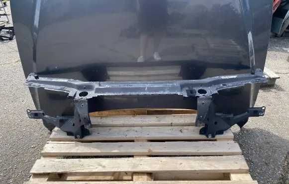 BMW X5 E53 Radiator support slam panel