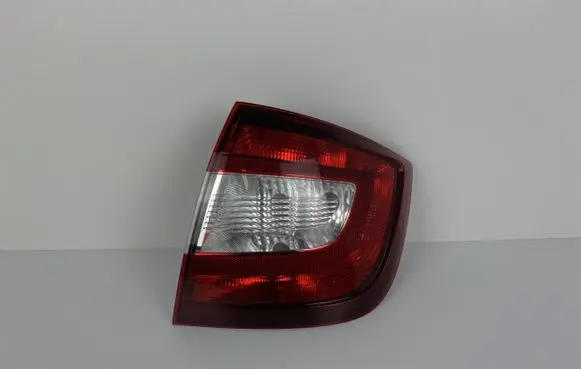 Skoda Rapid (NH) Rear/tail lights 5JH945112A
