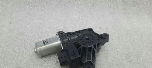 Mercedes-Benz C W205 Front door window regulator motor A2059060301