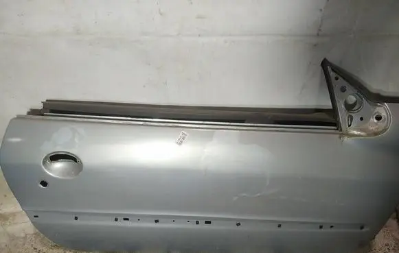 Peugeot 206 Front door melynos