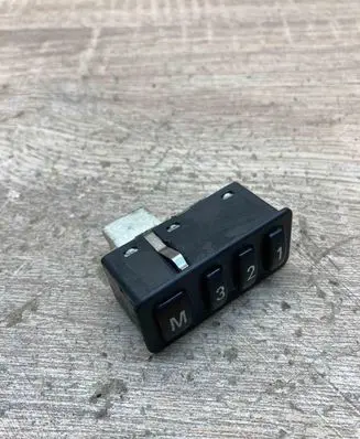 BMW 5 E39 Seat control switch 8352160