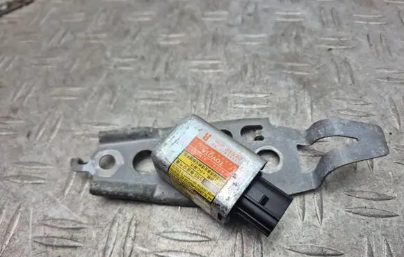 Lexus GS 300 350 430 450H Airbag deployment crash/impact sensor 8986030130 1879001752