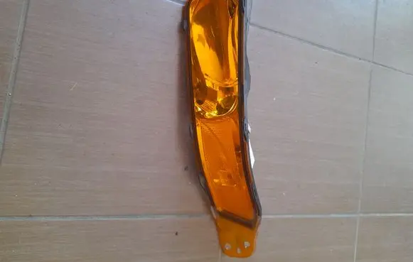 Ford Mustang V Front indicator light 4R3313201A