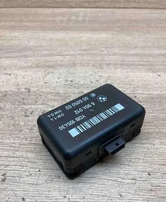 BMW 5 E39 Rain sensor 6904012 00605002