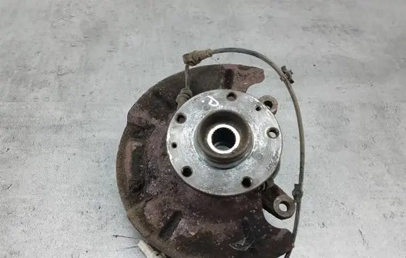 Suzuki SX4 Front wheel hub spindle knuckle