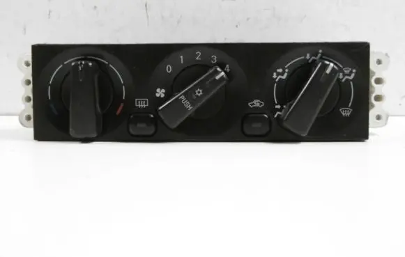 Mitsubishi Space Star Air conditioning/heating control unit MR262492