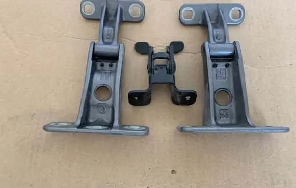 Front door hinge set