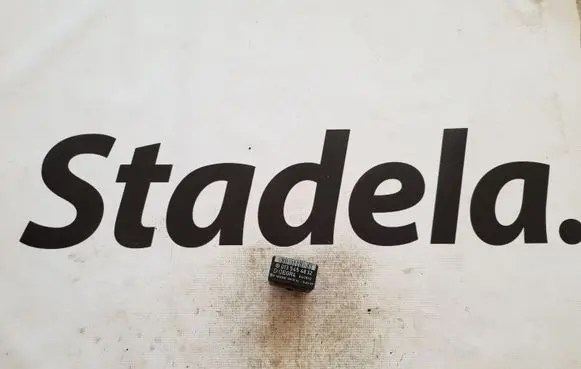 Mercedes-Benz C W202 Other relay A0135454832 0135454832