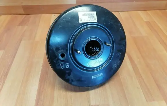 Renault Espace V (RFC) Brake booster 472105487R