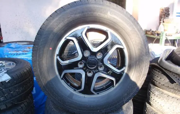 R16 alloy rim