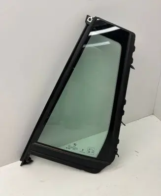 BMW X3 G01 Rear vent window glass 7388833 51357388833