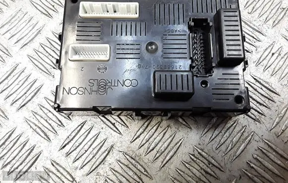 Nissan Micra C+C Engine control unit/module 284b2bc520