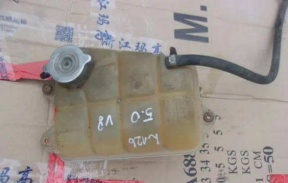 Mercedes-Benz S W126 Coolant expansion tank/reservoir 1265001549