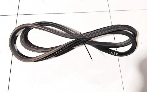 Citroen C4 I Rubber seal front coupe door 9647250599