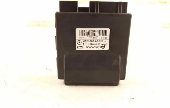 Mercedes-Benz R W251 Tailgate/trunk control unit/module 1648203185 A1648203185
