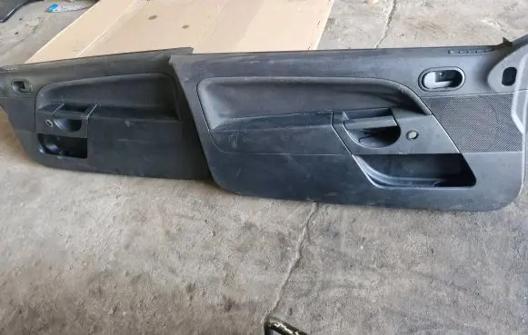 Ford Fiesta Front door card panel trim