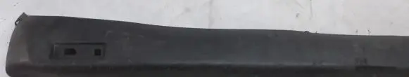 Rear bumper trim bar molding