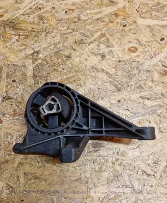 Chevrolet Orlando Engine mount bracket 2300371