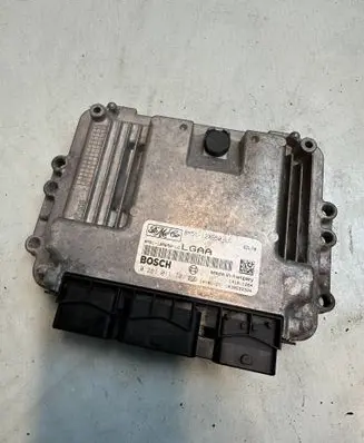 Ford Focus Engine control unit/module 8M5112A650LG