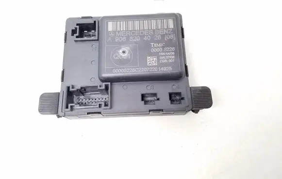 Mercedes-Benz Sprinter W906 Door control unit/module A9068204026