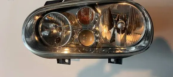 Volkswagen Golf IV Headlight/headlamp 1J1941017K 1307375