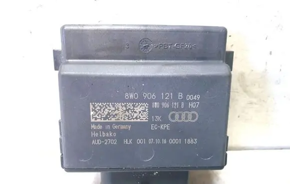 Audi A4 S4 B9 Fuel injection pump control unit/module 8W0906121