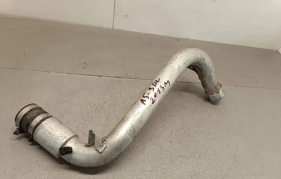Intercooler hose/pipe
