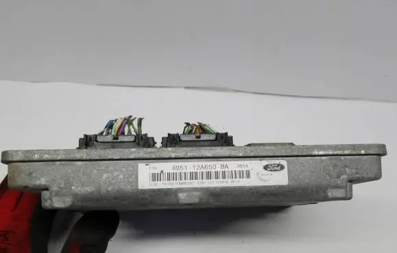 Ford Focus C-MAX Engine control unit/module 4M5112A650MA