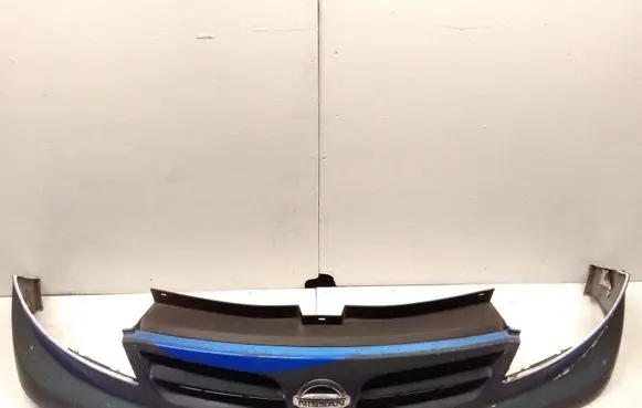 Nissan Primastar Front bumper upper radiator grill