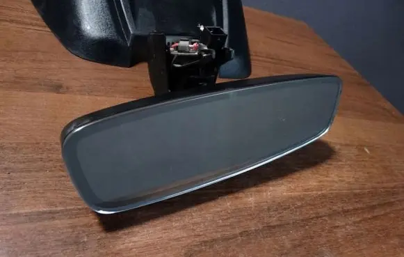 Porsche Cayenne (9Y0 9Y3) Rear view mirror (interior)
