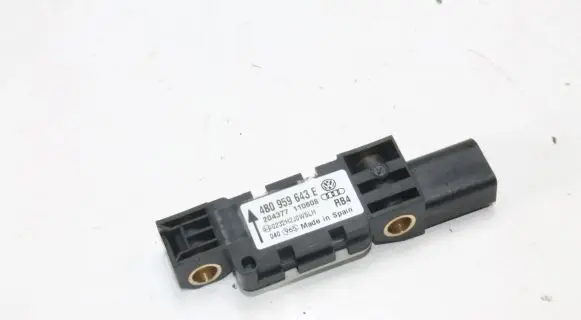Volkswagen Touareg I Other devices 4B0959643E