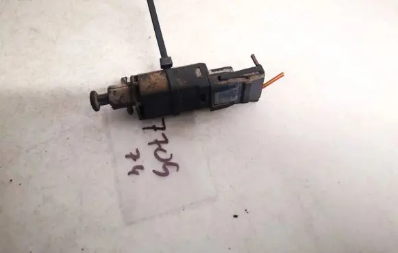 Volkswagen Golf IV Brake pedal sensor switch 191945515b
