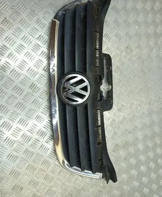 Volkswagen Touran I Front bumper upper radiator grill