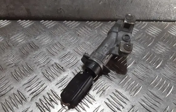 Volkswagen PASSAT B5.5 Ignition lock 4B0905851C