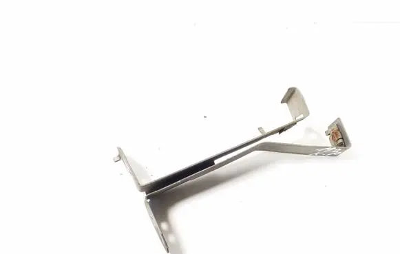 Mercedes-Benz E W212 Front bumper mounting bracket A2045241340