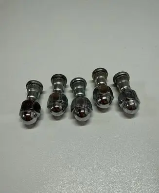 Nuts/bolts