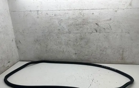 BMW 6 F12 F13 Trunk rubber seal (body)
