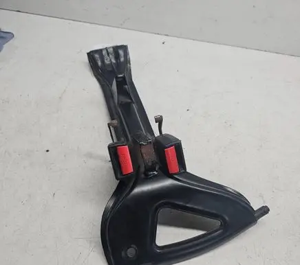 Volvo S70 V70 V70 XC Middle seatbelt buckle (rear) 9136002