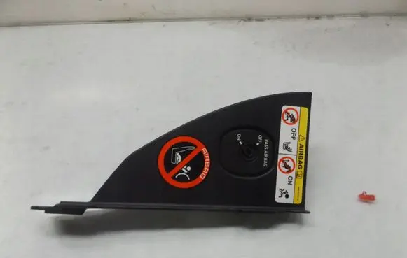 Land Rover Freelander 2 - LR2 Dashboard side end trim