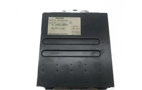 Nissan Almera Tino CD/DVD changer DP5W3850US