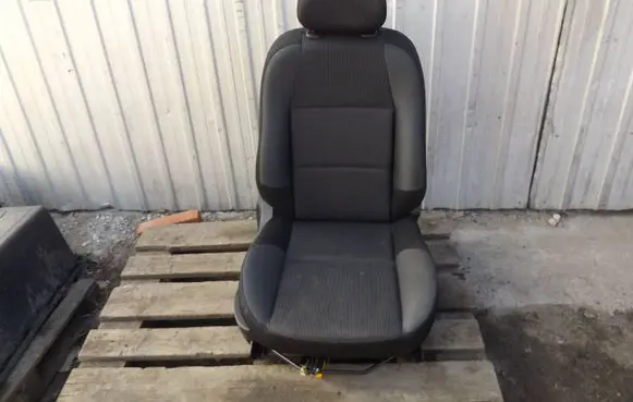 Front passenger seat