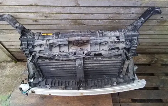 Opel Vivaro Radiator support slam panel 93868911 1180627x 214816680r