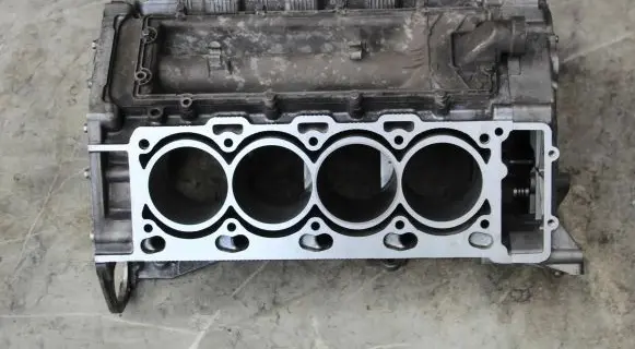 BMW 5 E60 E61 Engine block 