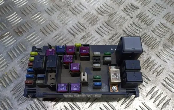 Subaru Forester SF Fuse box set 82241SG030