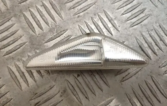 BMW X5 E70 Front fender indicator light 7267977