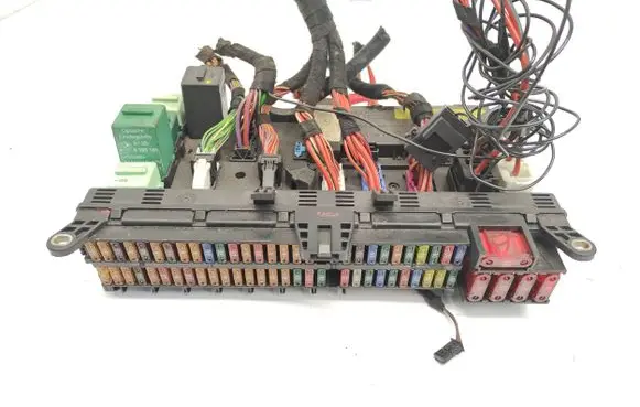 Land Rover Range Rover L322 Fuse module 518758024 YFI100020 11072002