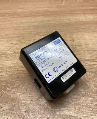 Toyota Corolla Verso AR10 Door control unit/module 897410F010